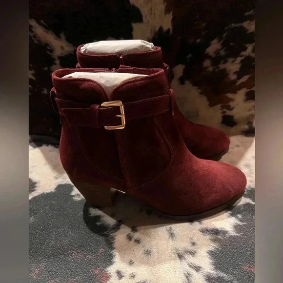 Diba Stitch Fix Sleek Bootie Burgundy NEW without box sizes 8 & 8.5 - Picture 1 of 5